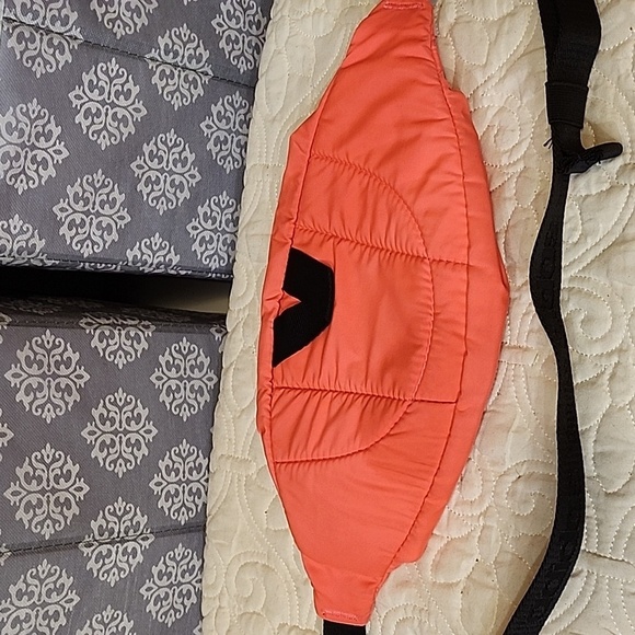 Adidas Bright Coral Waist Pack Adjustable OSFM - Picture 9 of 9